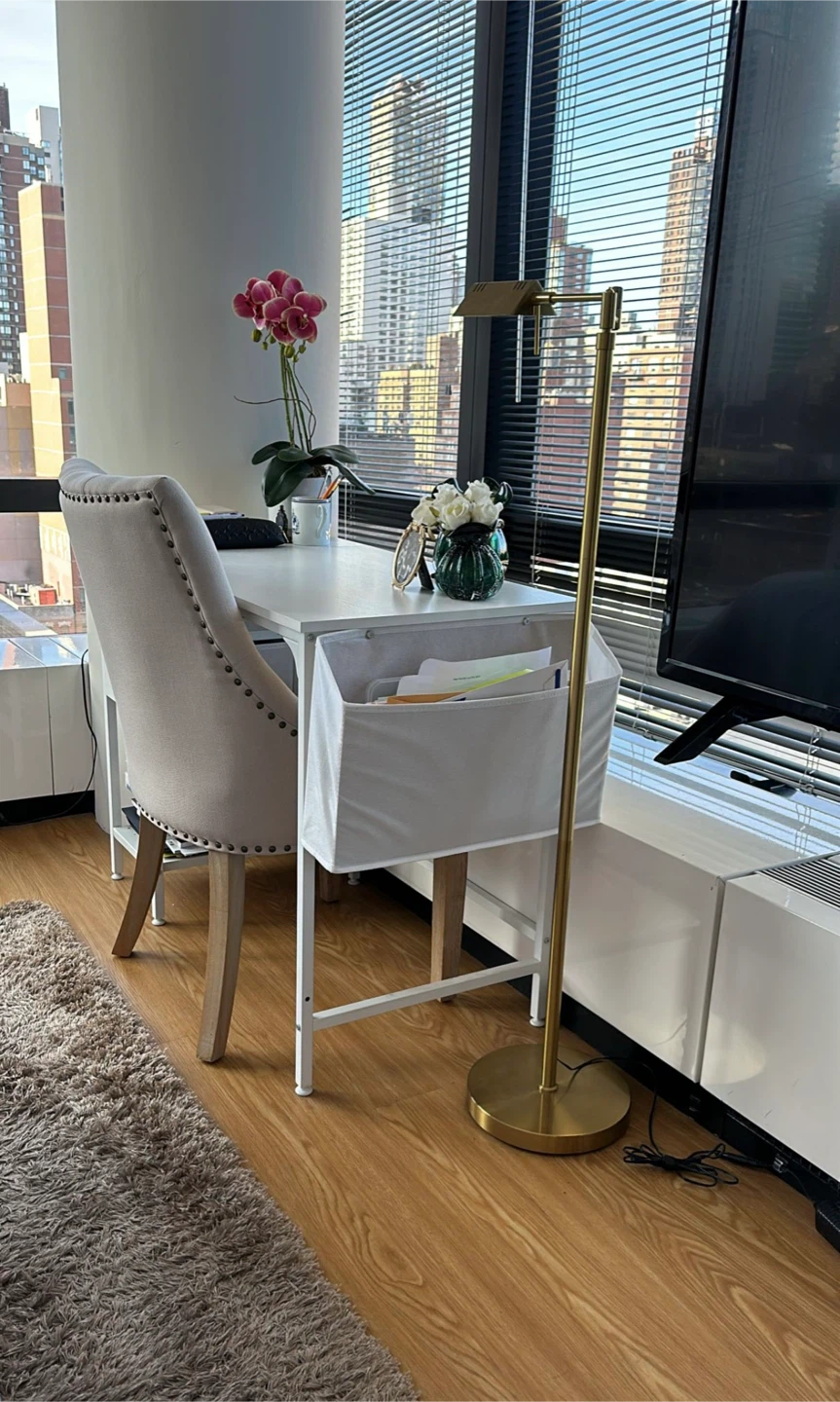 White Study Desk and chair