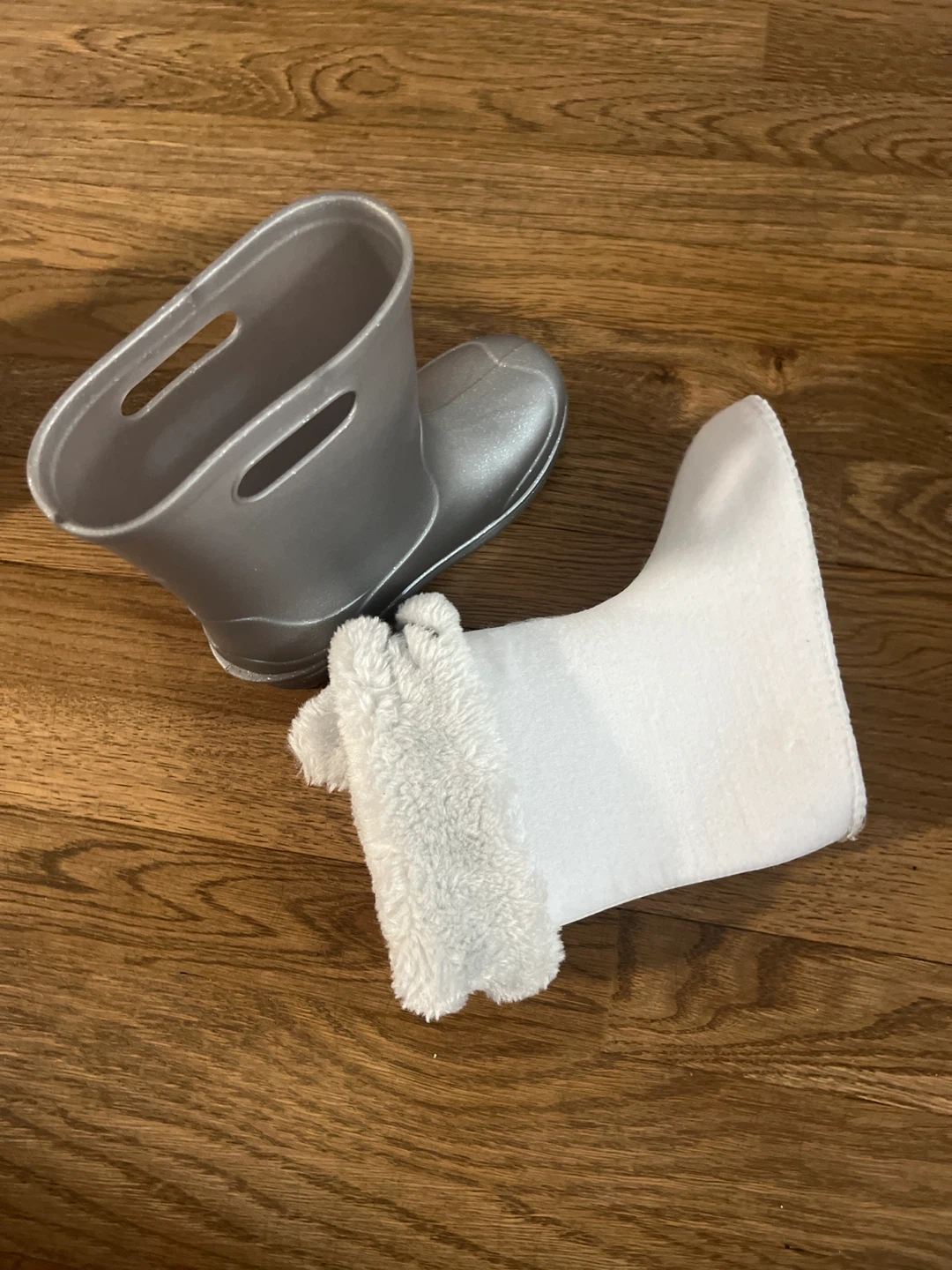 Silver Winter Boots with Fuzzy Lining - photo 3