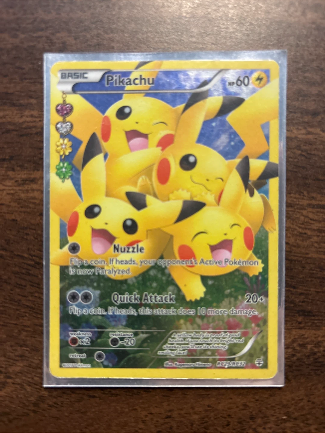 Pokémon Pikachu Basic Trading Card