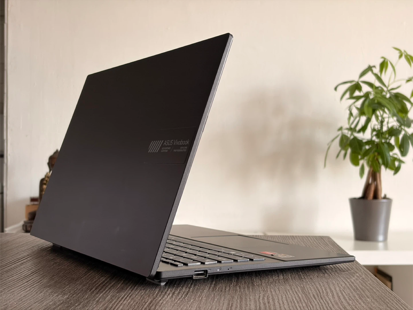 ASUS Vivobook Go E1504FA Laptop - Ryzen 5 / 16GB / 512GB SSD - photo 3