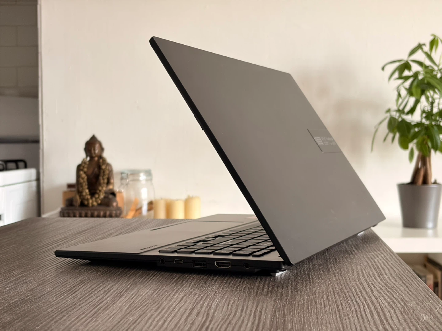 ASUS Vivobook Go E1504FA Laptop - Ryzen 5 / 16GB / 512GB SSD - photo 4
