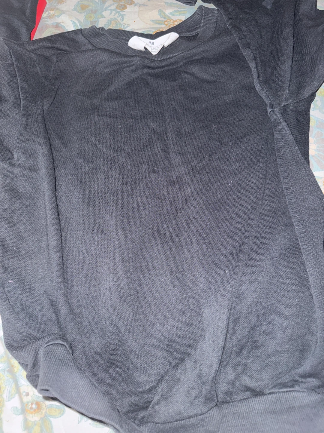 H&M Black Long Sleeve Sweatshirt