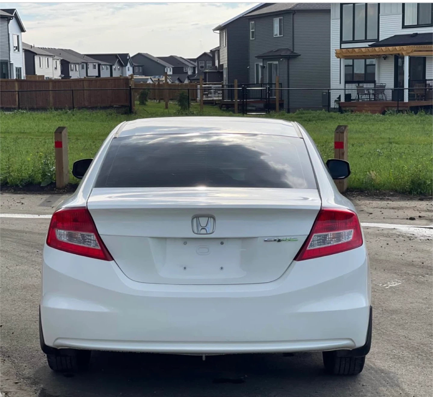 White Honda Civic Coupe - photo 3
