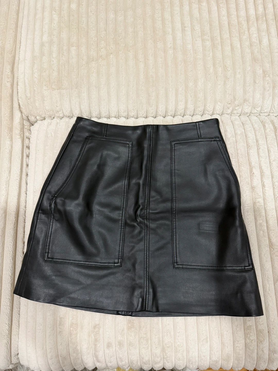 H&M Black Faux Leather A-Line Skirt Size US 4