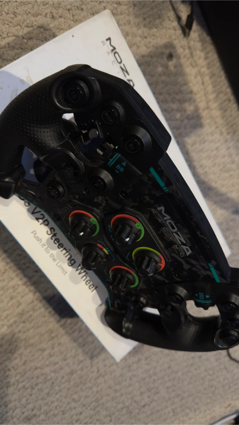 MOZA Racing GS V2P Steering Wheel - photo 4