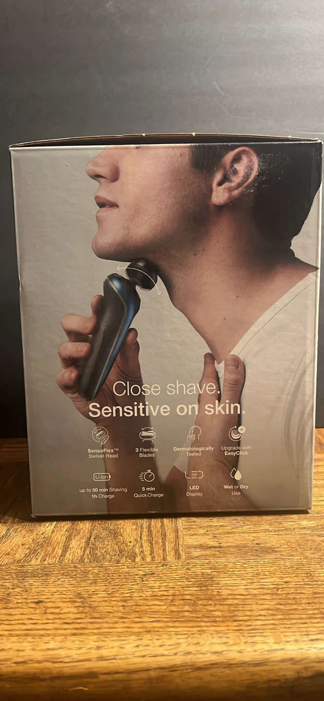 Braun Series 6 6090cc Electric Shaver Kit with SmartCare Center - photo 4