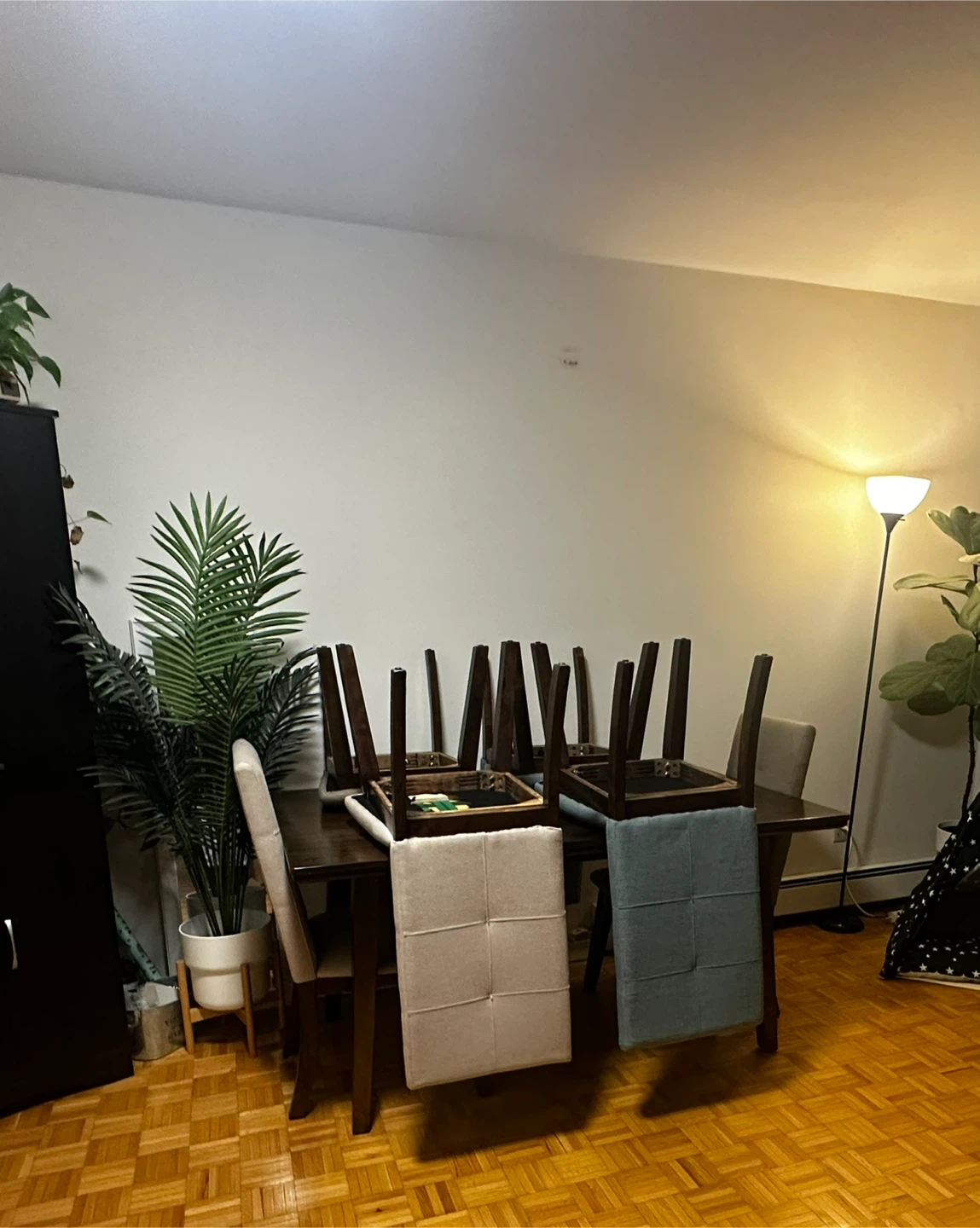 Dining Table and 6 Chairs Setter - photo 3
