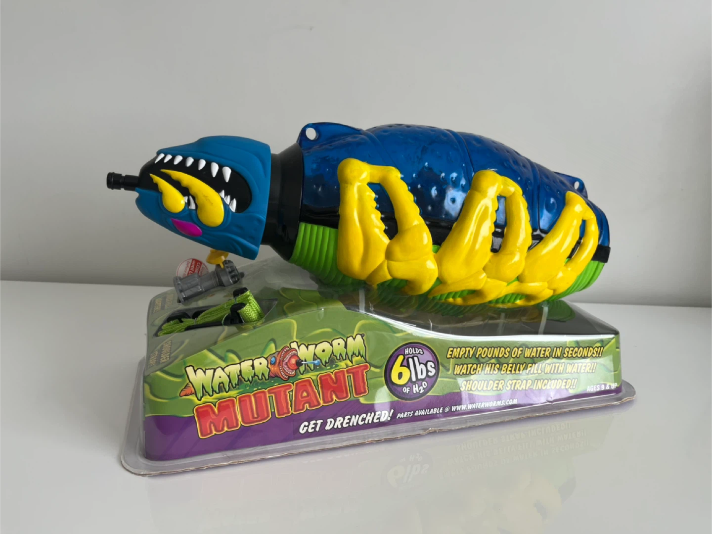 Water Worm Mutant Water Blaster Toy - photo 2