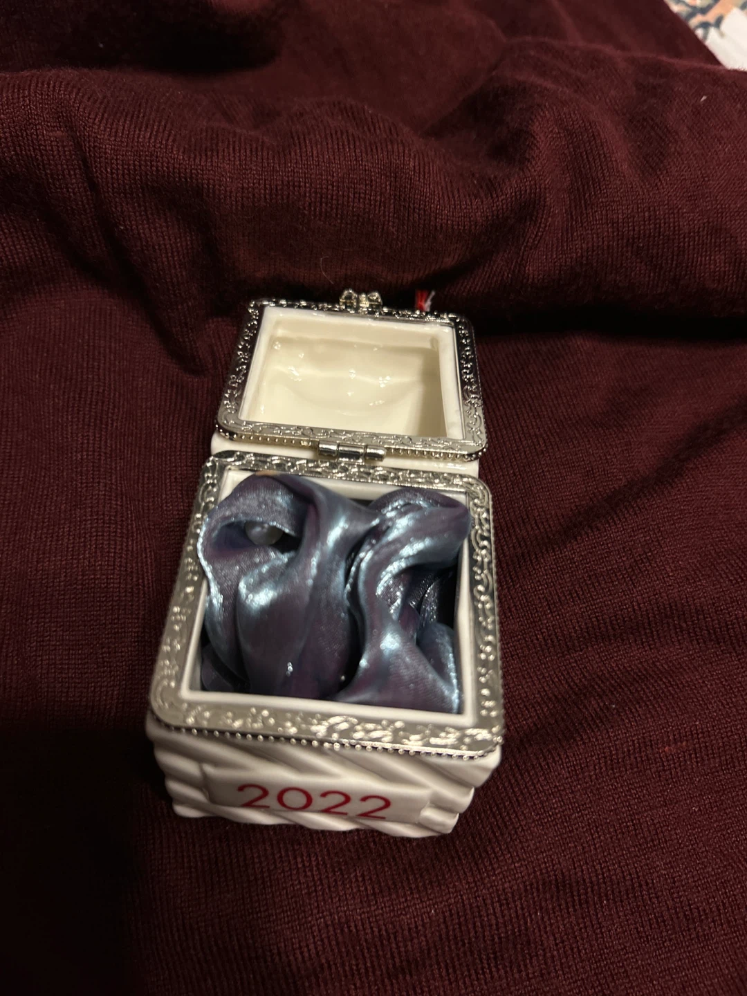2022 Keepsake Ornament with Scrunchie - photo 3