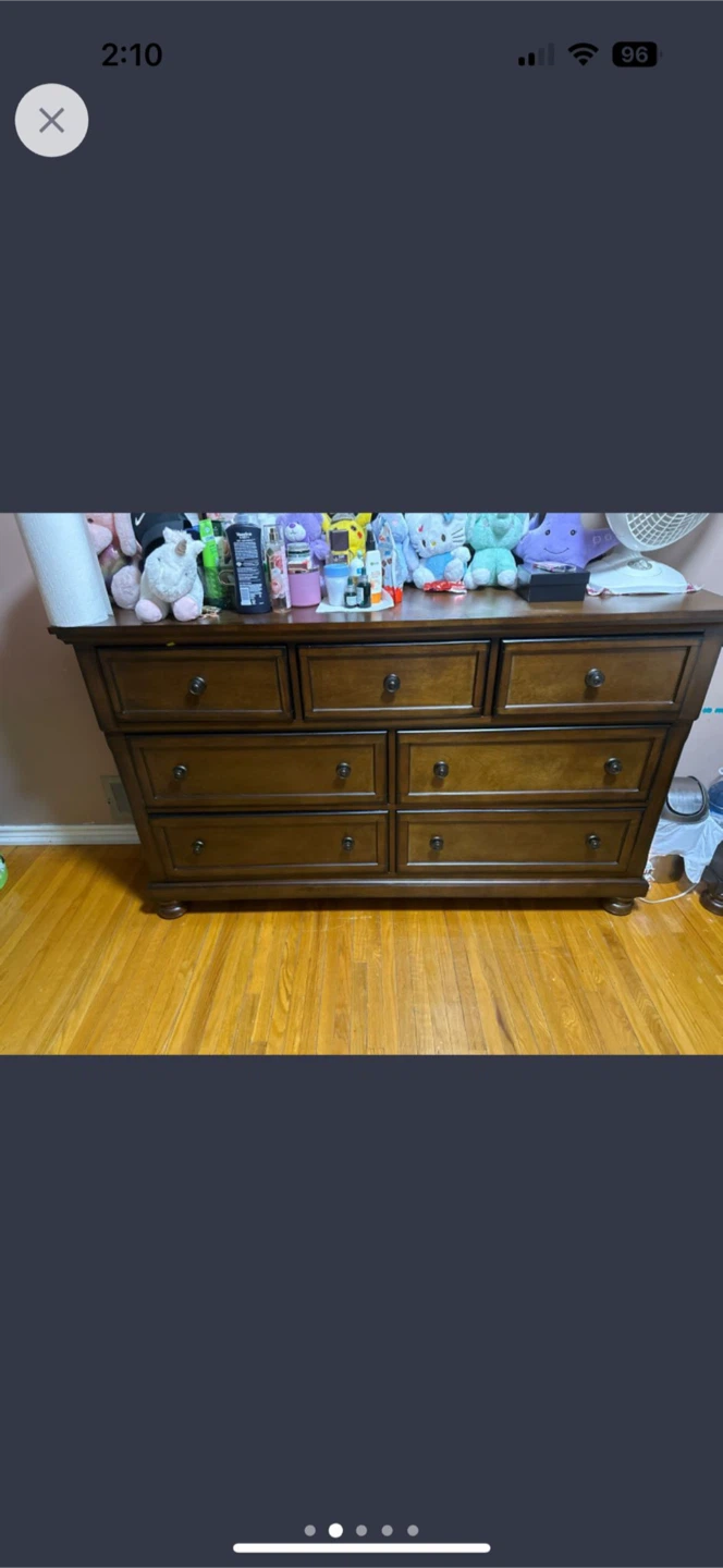 Solid Wood Dresser with 7 Drawers