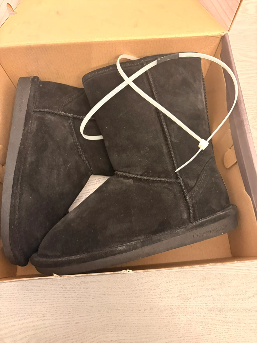 Bearpaw Black Suede Boots Size 8 - photo 3