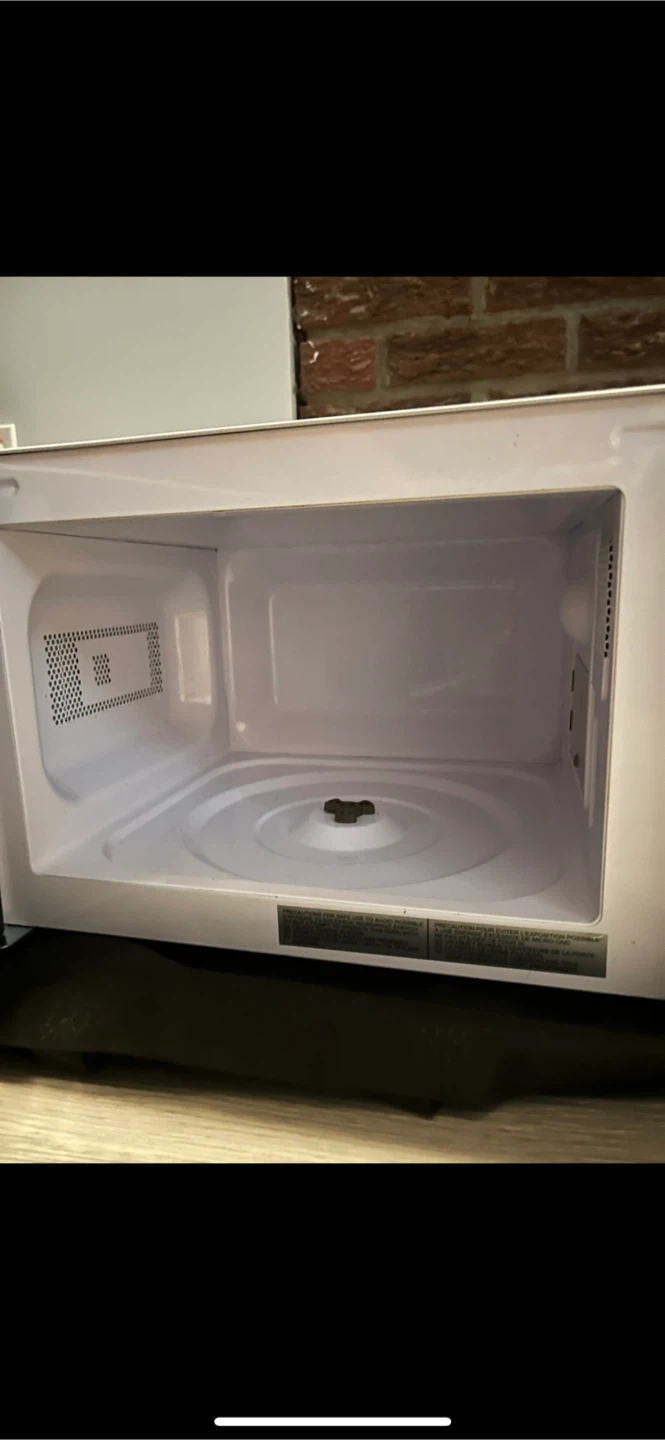 Hamilton Beach Microwave 0.7 cu ft - photo 2