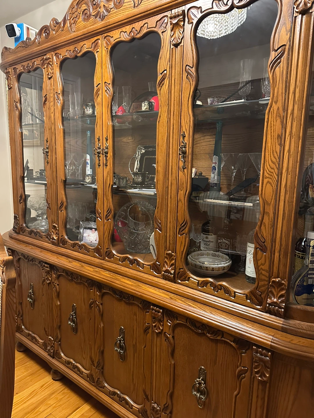 Solid Wood  China Cabinet /  credenza. - photo 2