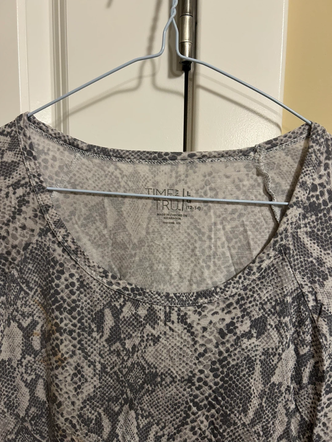 TIME and TRU Women's Snake Print T-Shirt - photo 2
