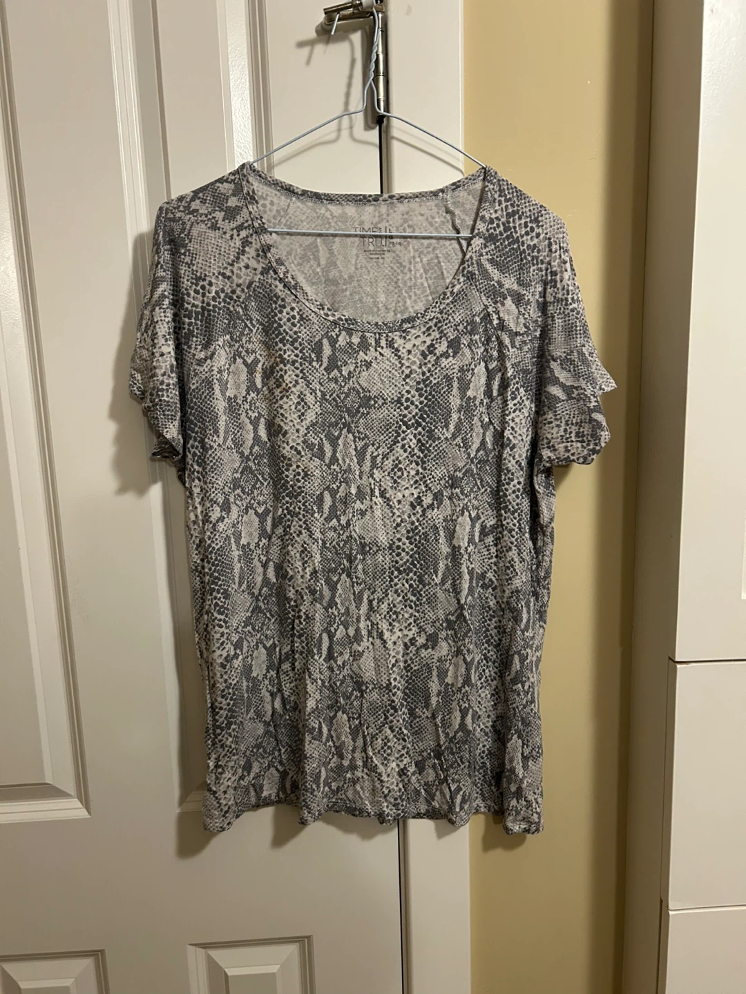 TIME and TRU Women's Snake Print T-Shirt