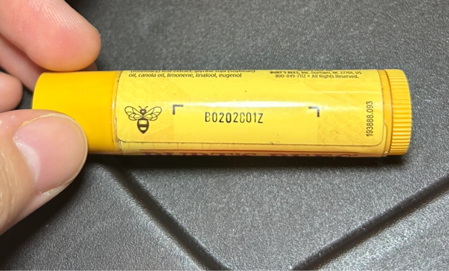 Burt's Bees Beeswax Lip Balm - photo 2