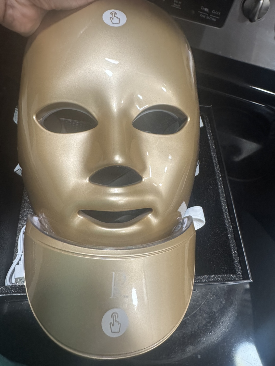 Predire Paris 8 Element Multi-Purpose Skincare Mask (Gold) - photo 3