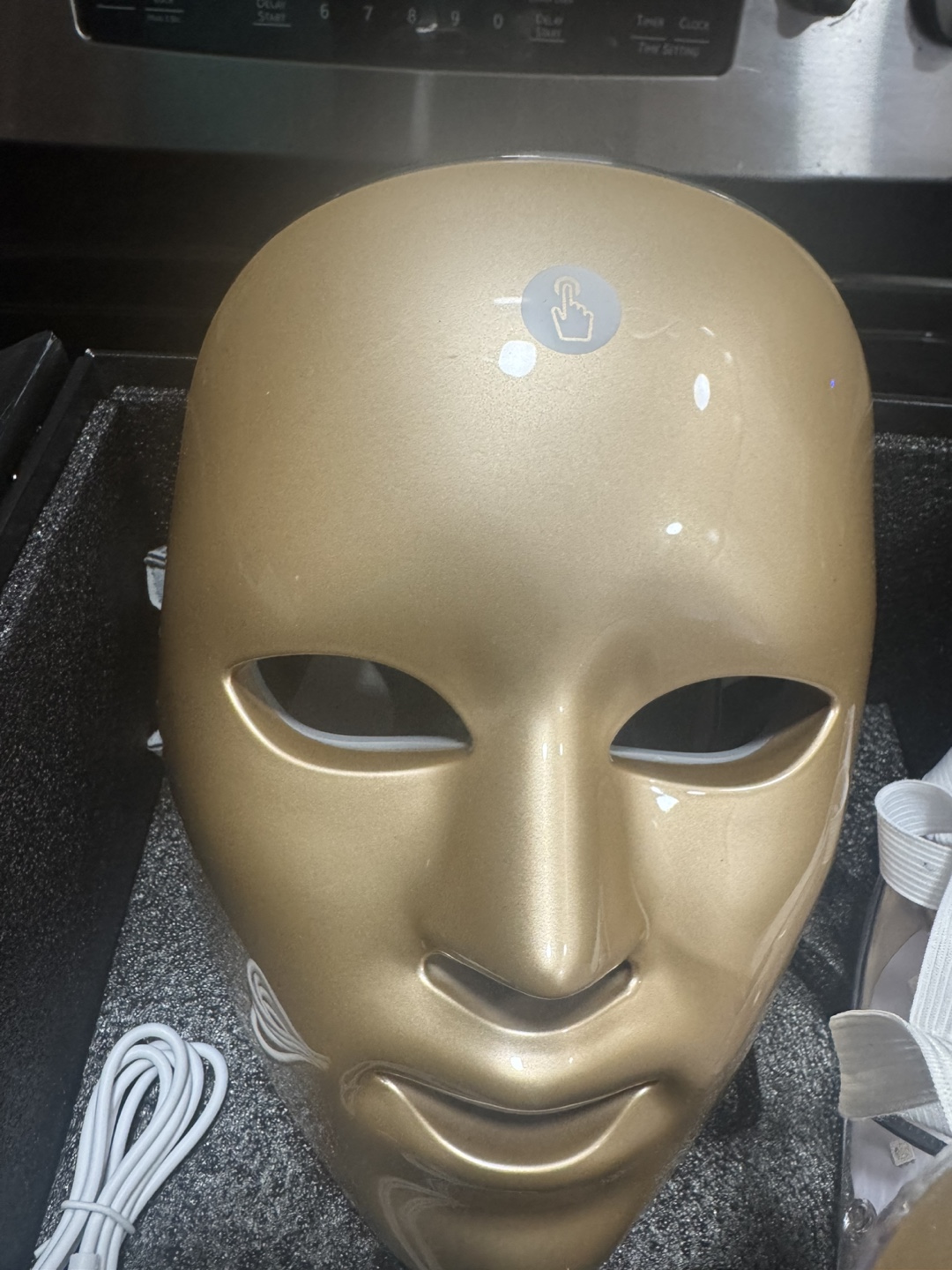 Predire Paris 8 Element Multi-Purpose Skincare Mask (Gold) - photo 2