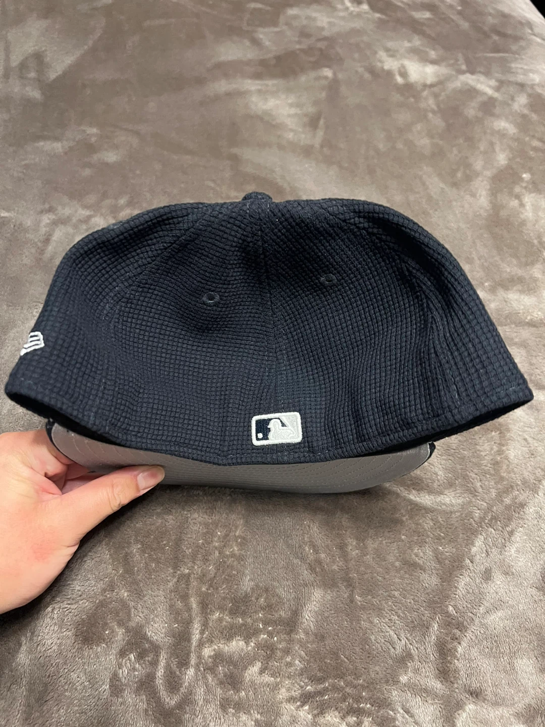 NY Yankees Hat - photo 2