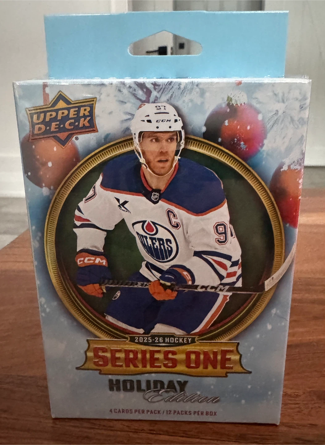 Upper Deck 2025-26 Hockey Series One Holiday Edition Box