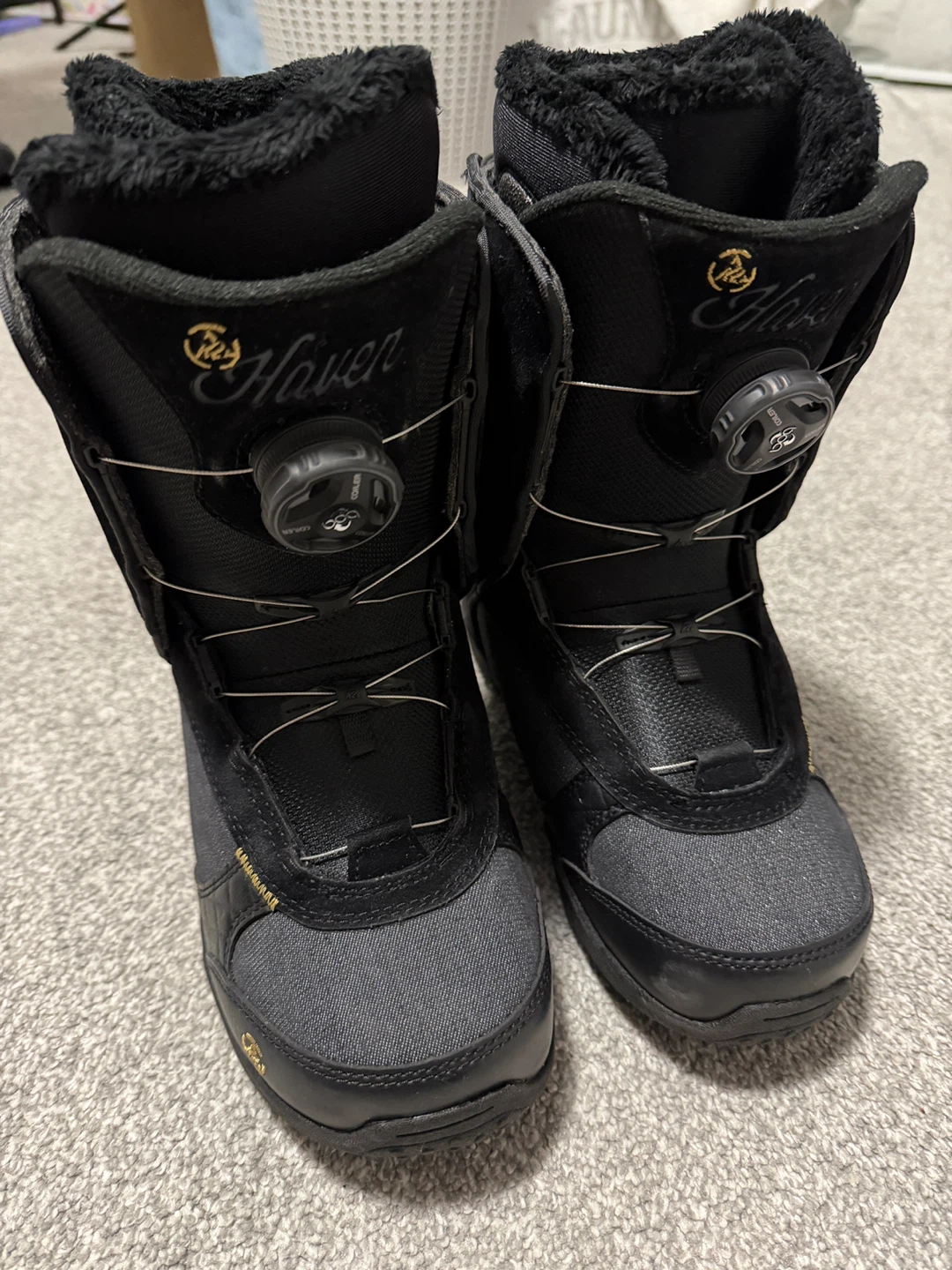 K2 Snowboarding Boots Women's Size 7 - photo 2