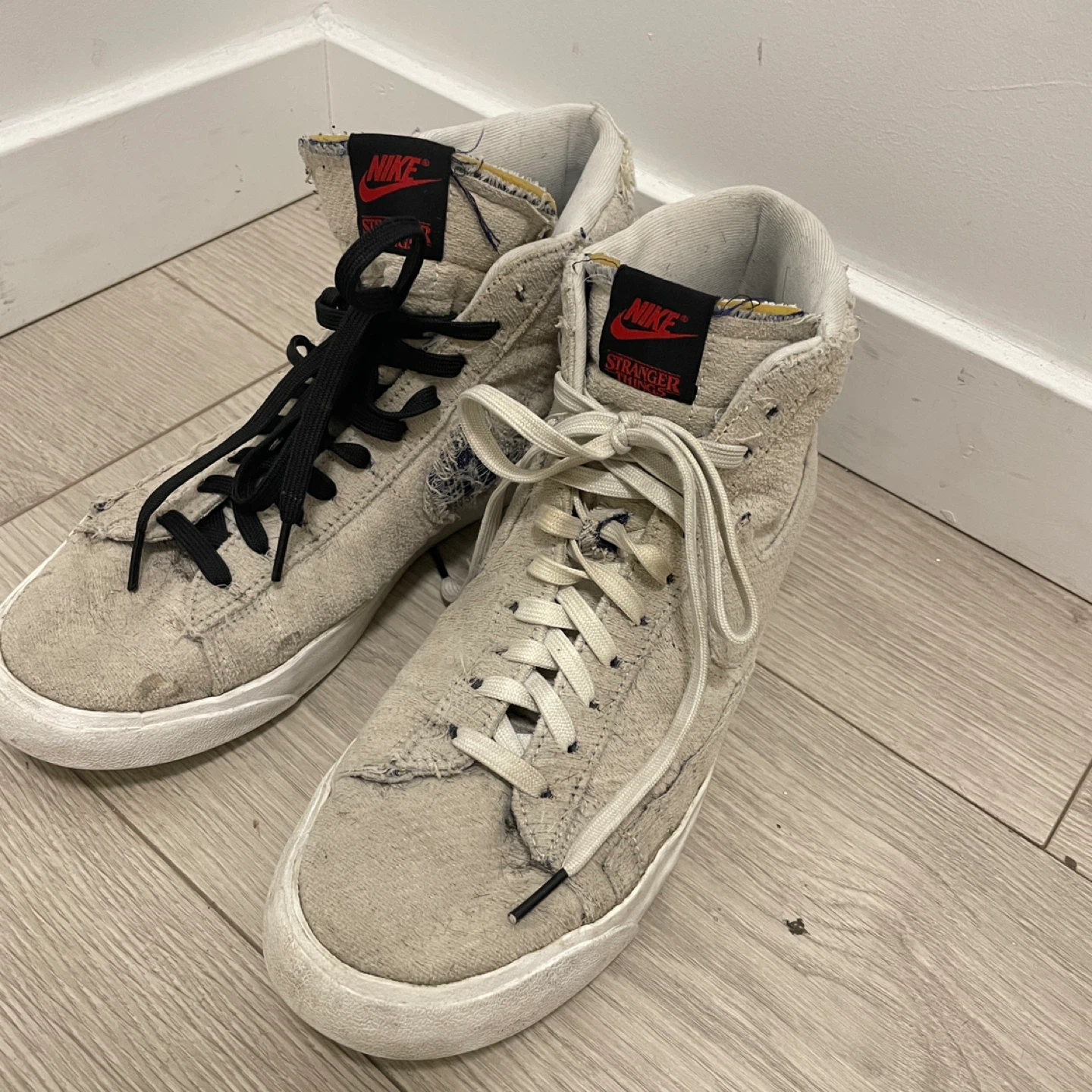 [Nike Stranger Things] Sneakers