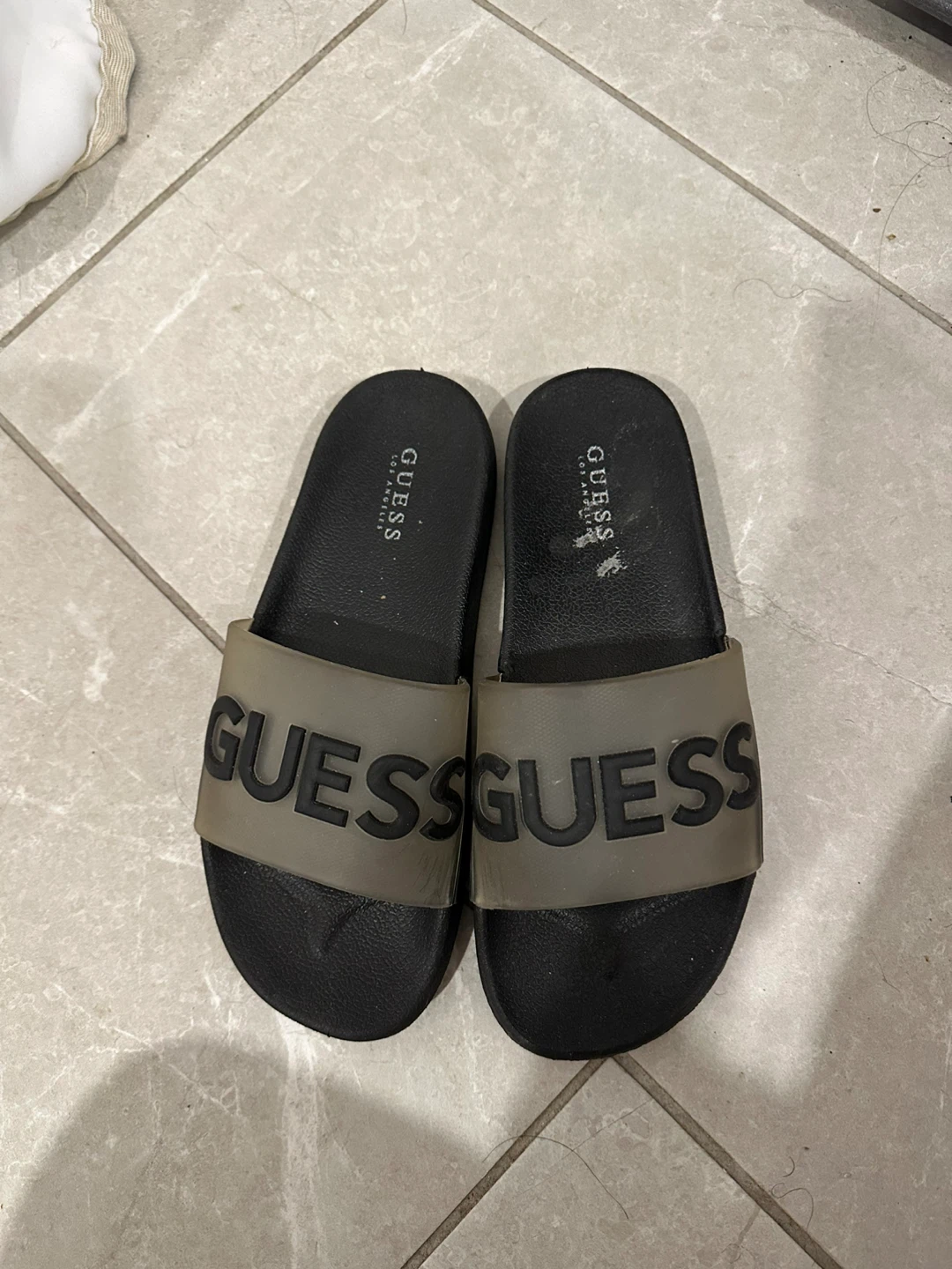 GUESS Slides Sandals