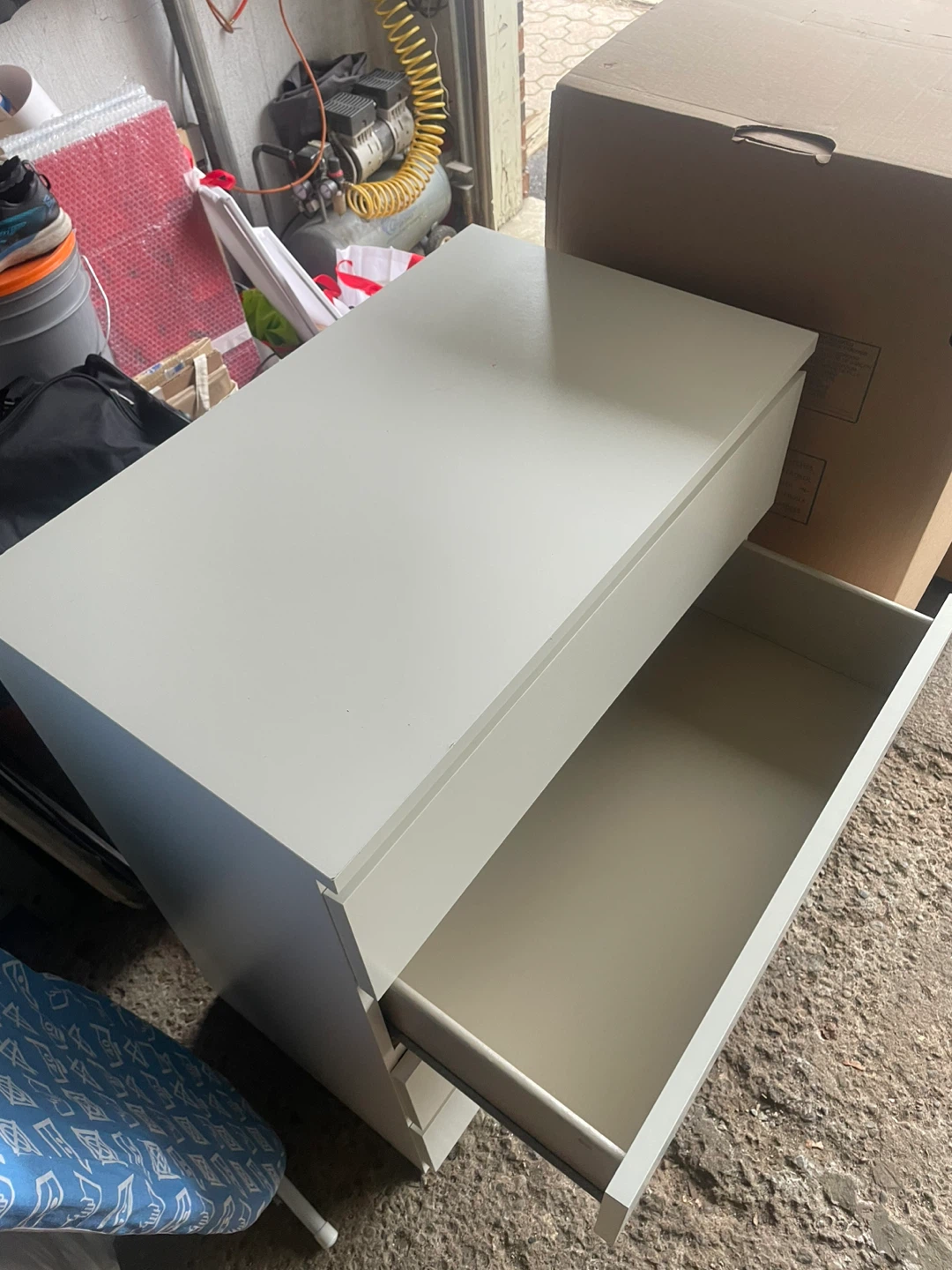 White 4-Drawer Dresser - photo 2