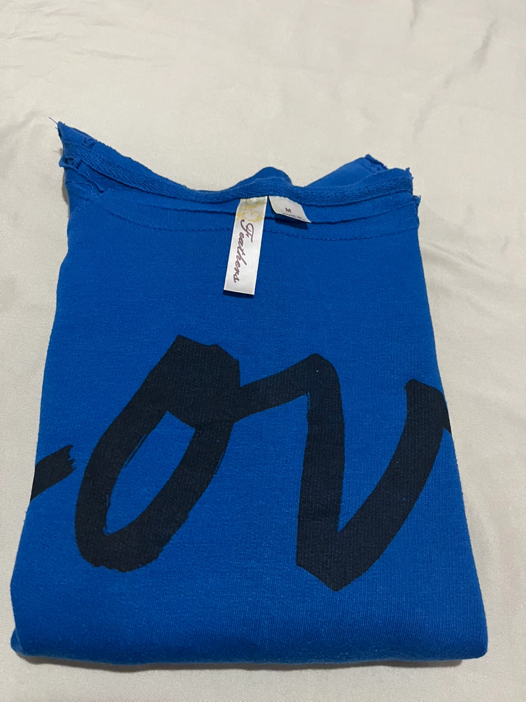 Feathers Blue "Love" Sweatshirt Size M 🌱 - photo 2