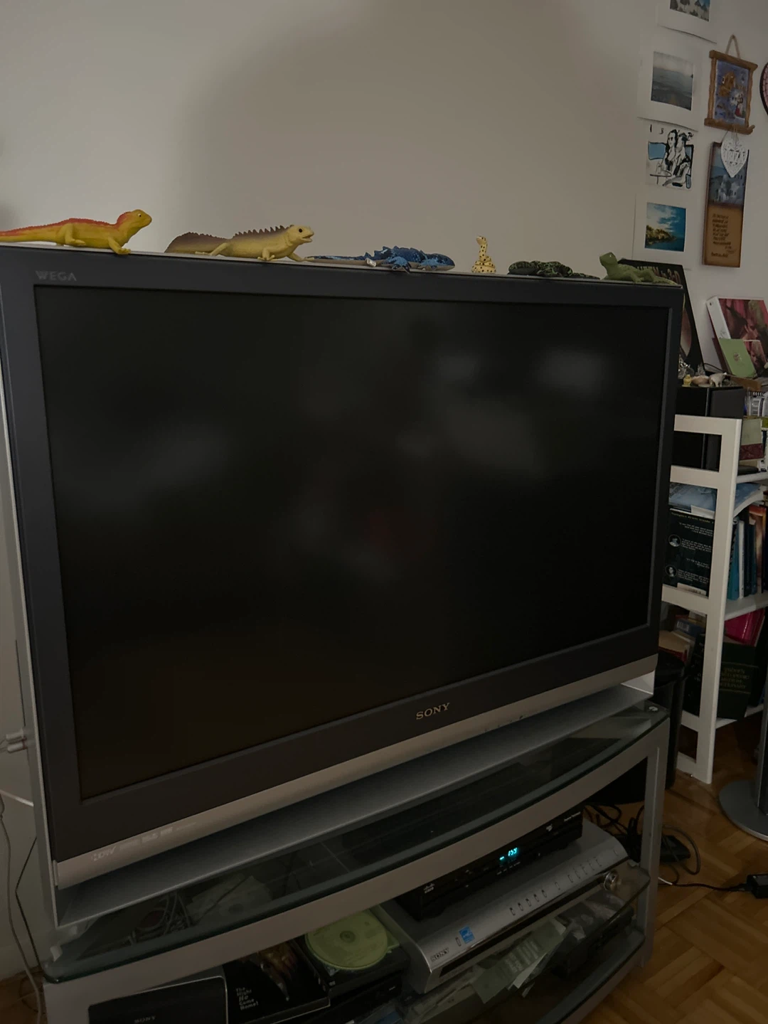 Sony WEGA CRT Television