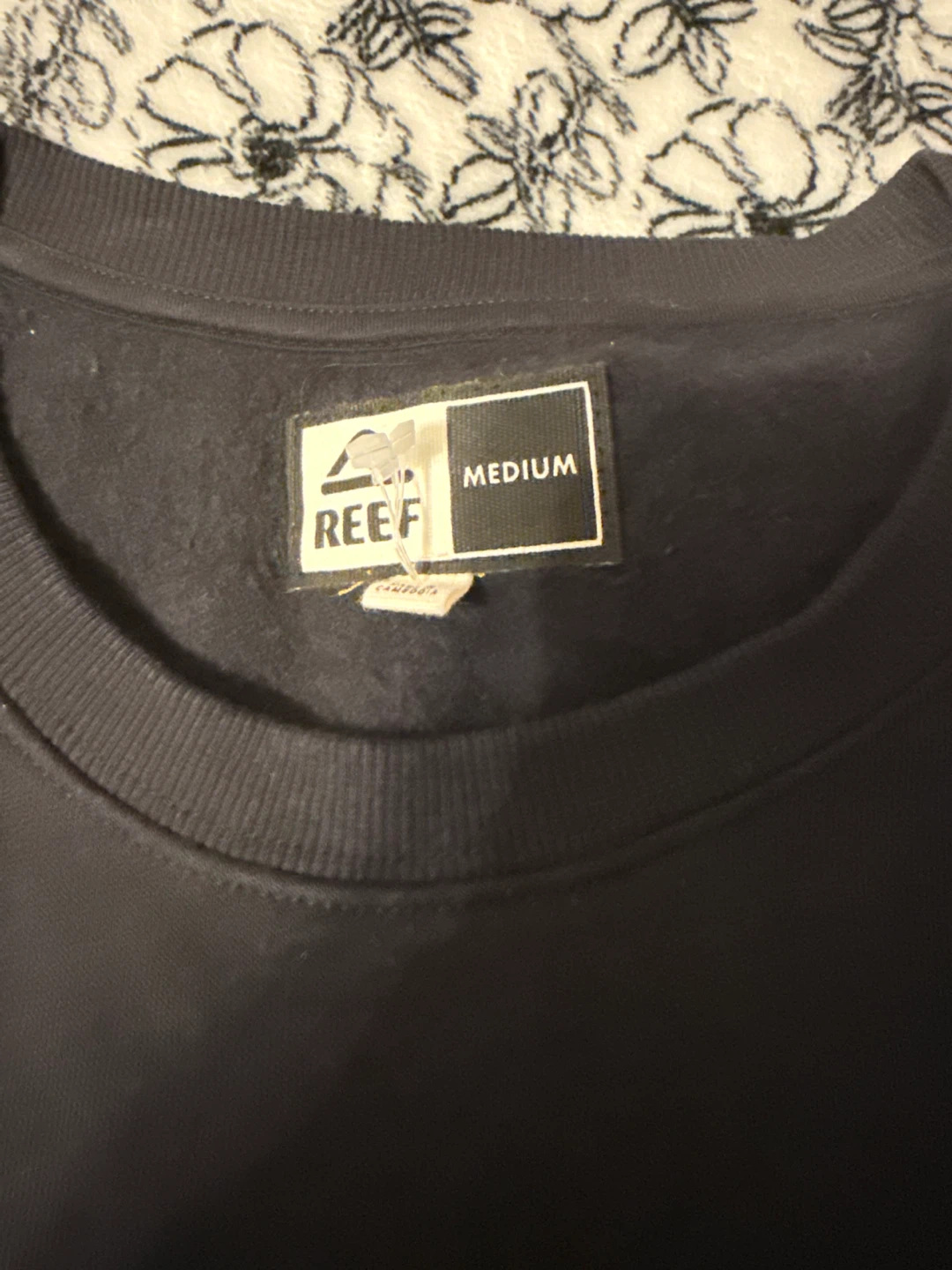 Reef "From Land to Sea" Crewneck Sweatshirt - Medium - photo 3