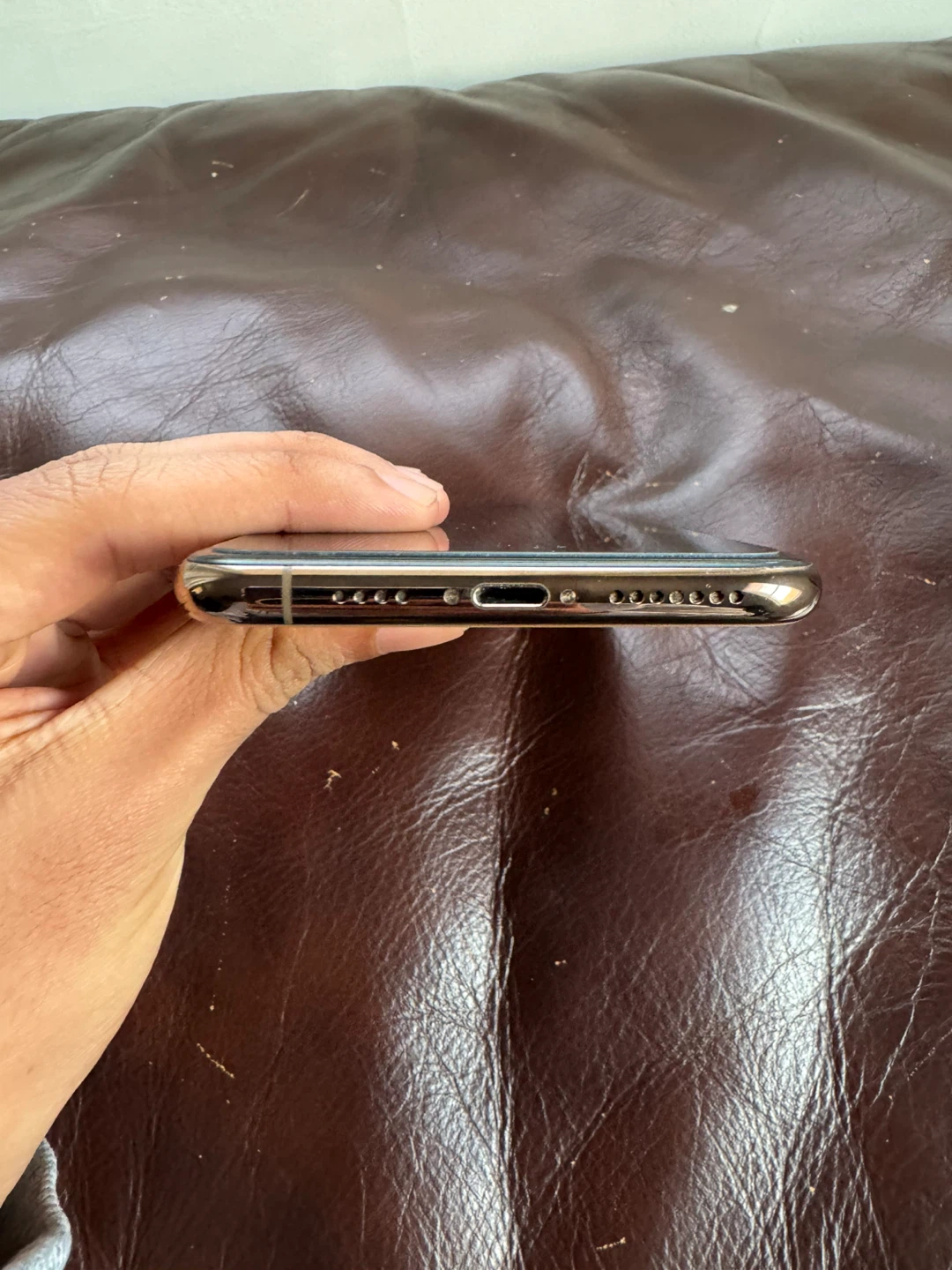 iPhone 11 Pro Max – 512GB – Unlocked- Gold - photo 4