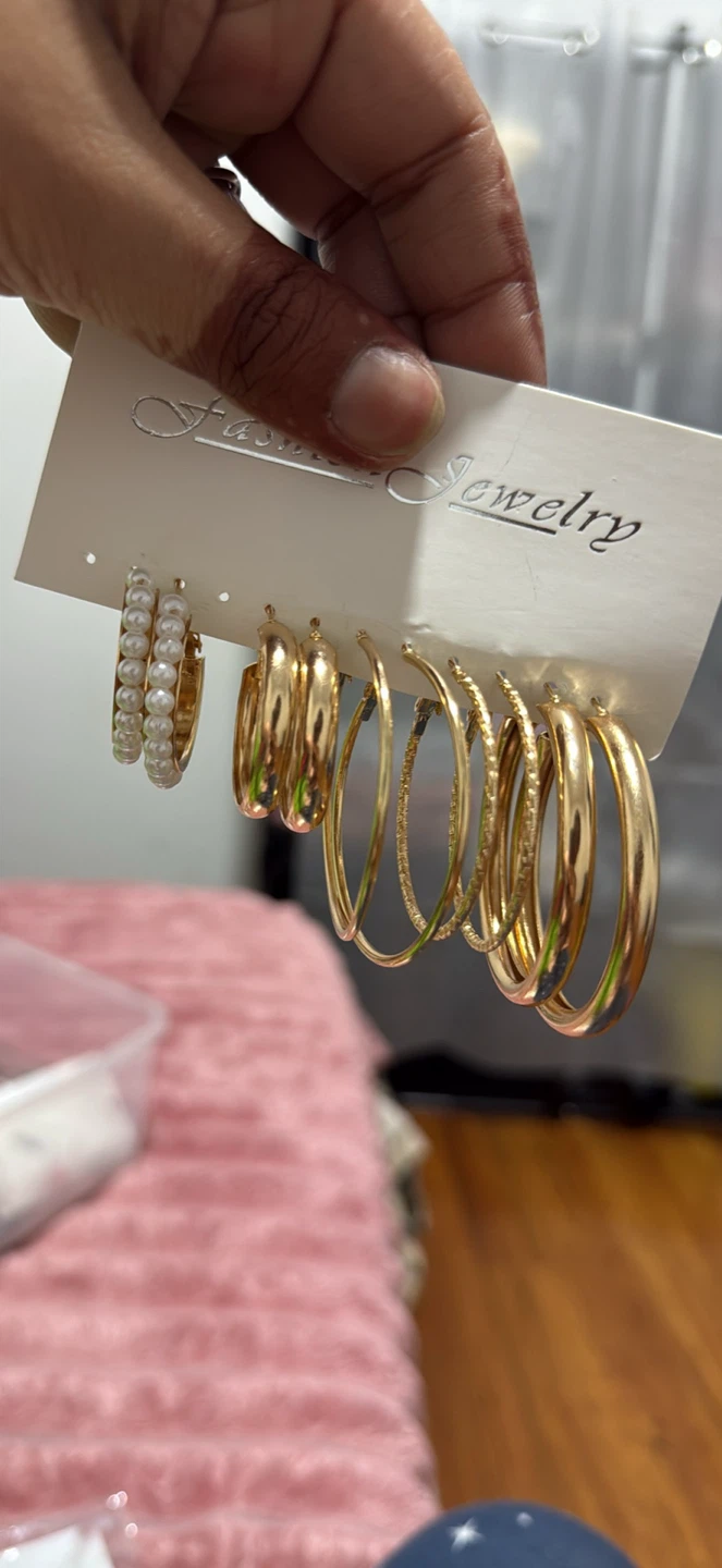 Gold Hoop Earrings Set with Pearls - photo 2