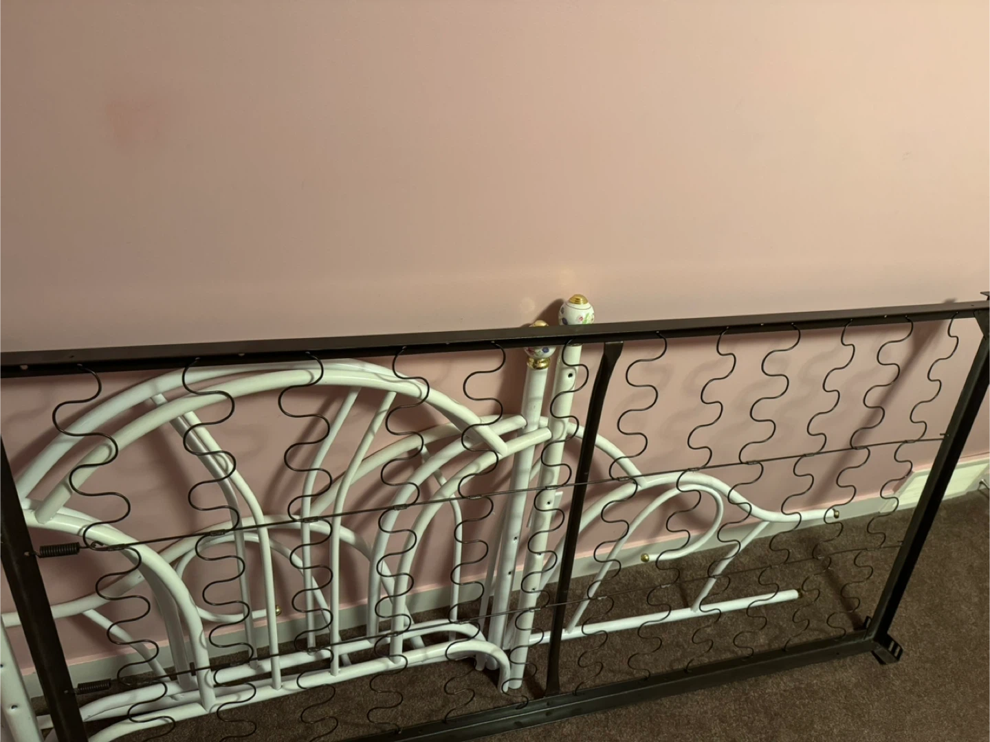 White Metal Twin Bed Frame with Decorative Details - photo 3