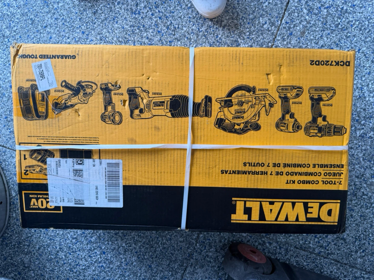 DEWALT 20V MAX 7-Tool Combo Kit DCK720D2