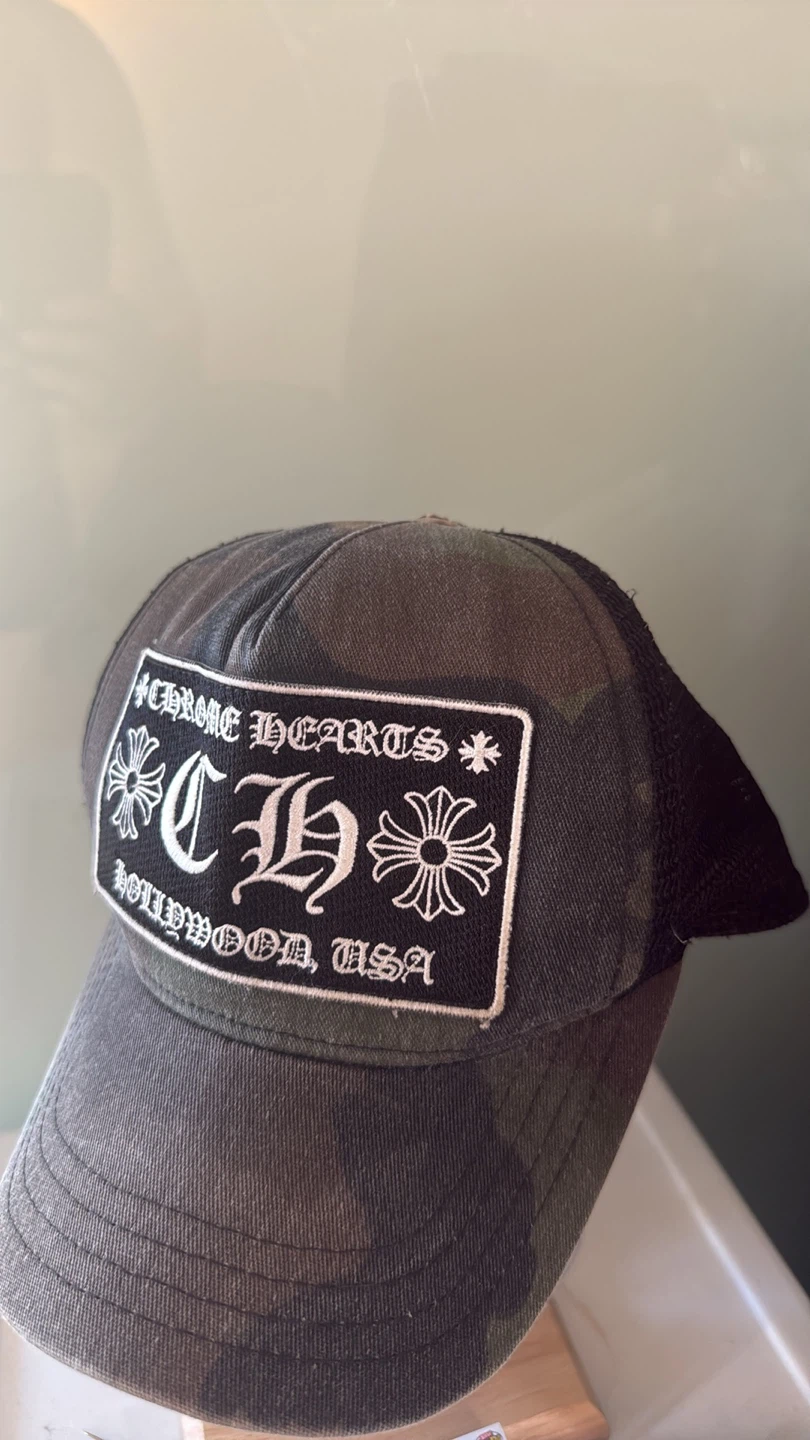 *Authentic* Chrome Hearts Trucker Cap - photo 2