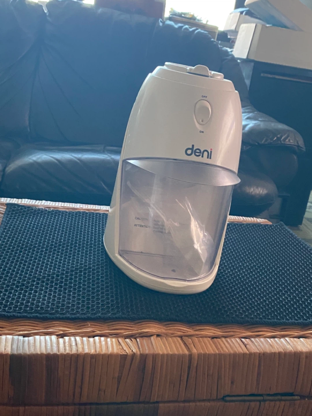 Deni Ice Maker