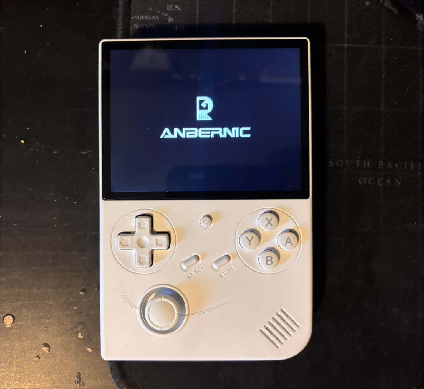 Anbernic RG40XXV Handheld Game Console - White - photo 2