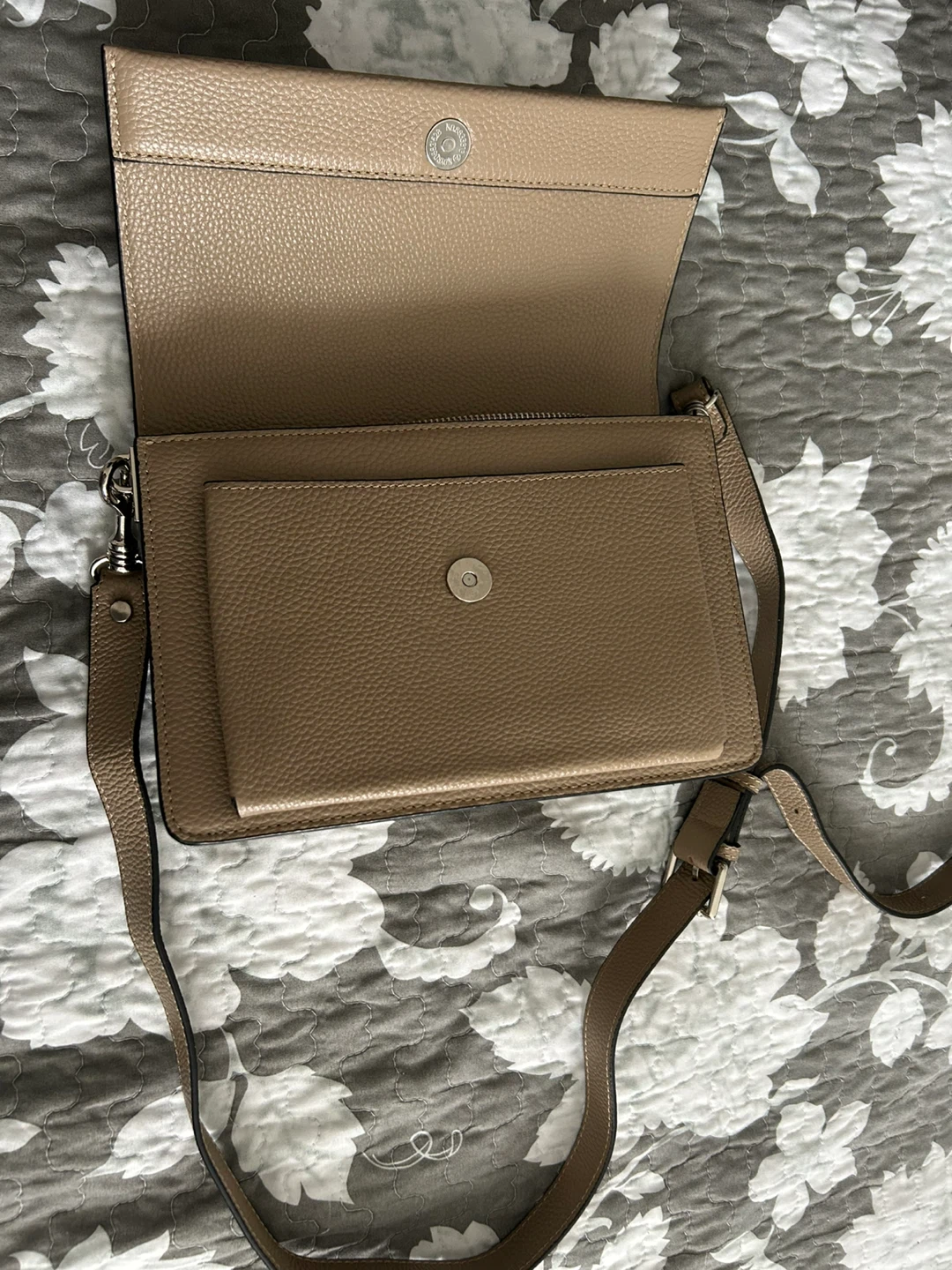 Danier Crossbody Leather Bag - photo 2