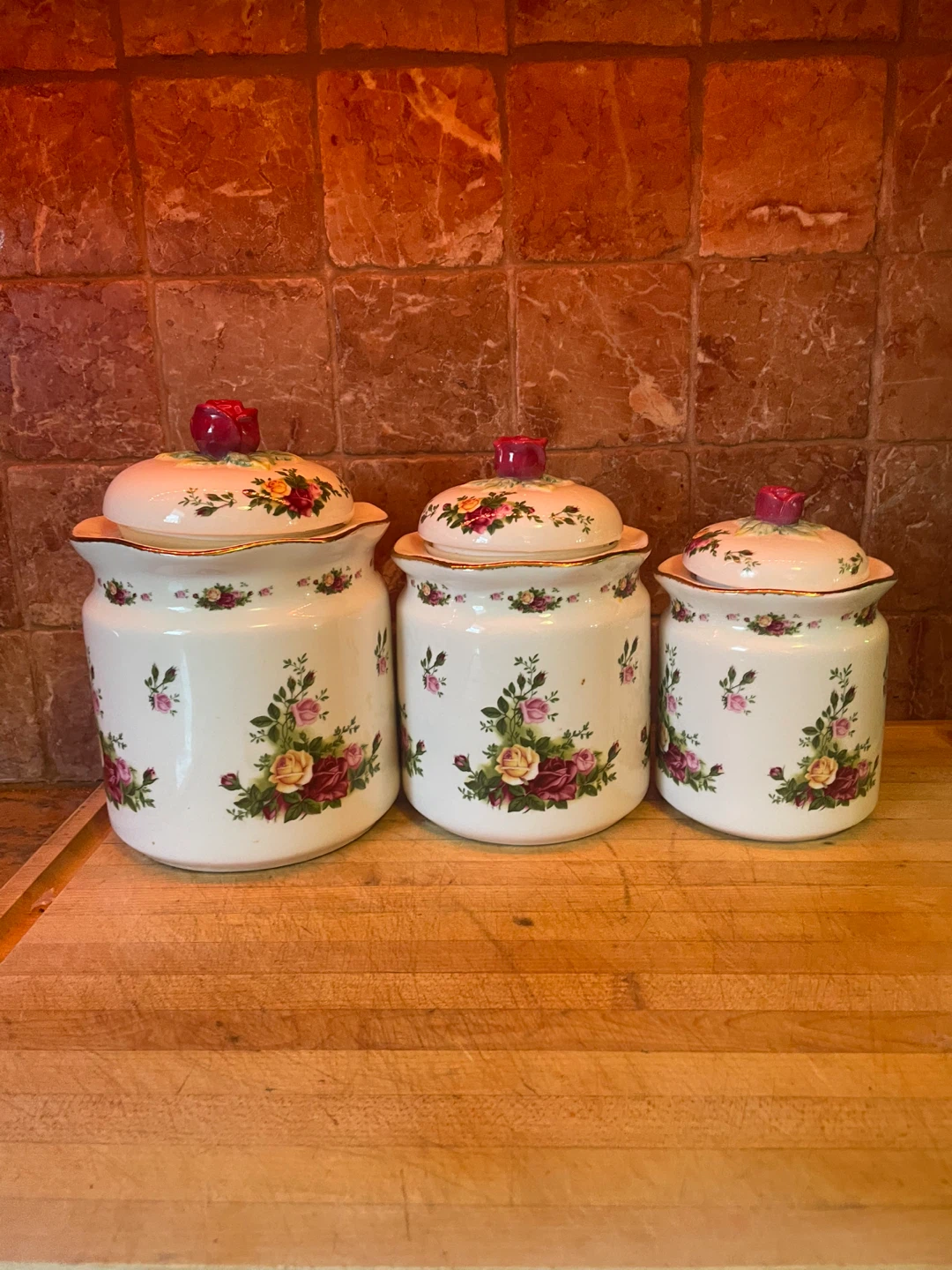 Set of 3 Royal Albert Old Country Roses Canister Set - photo 2