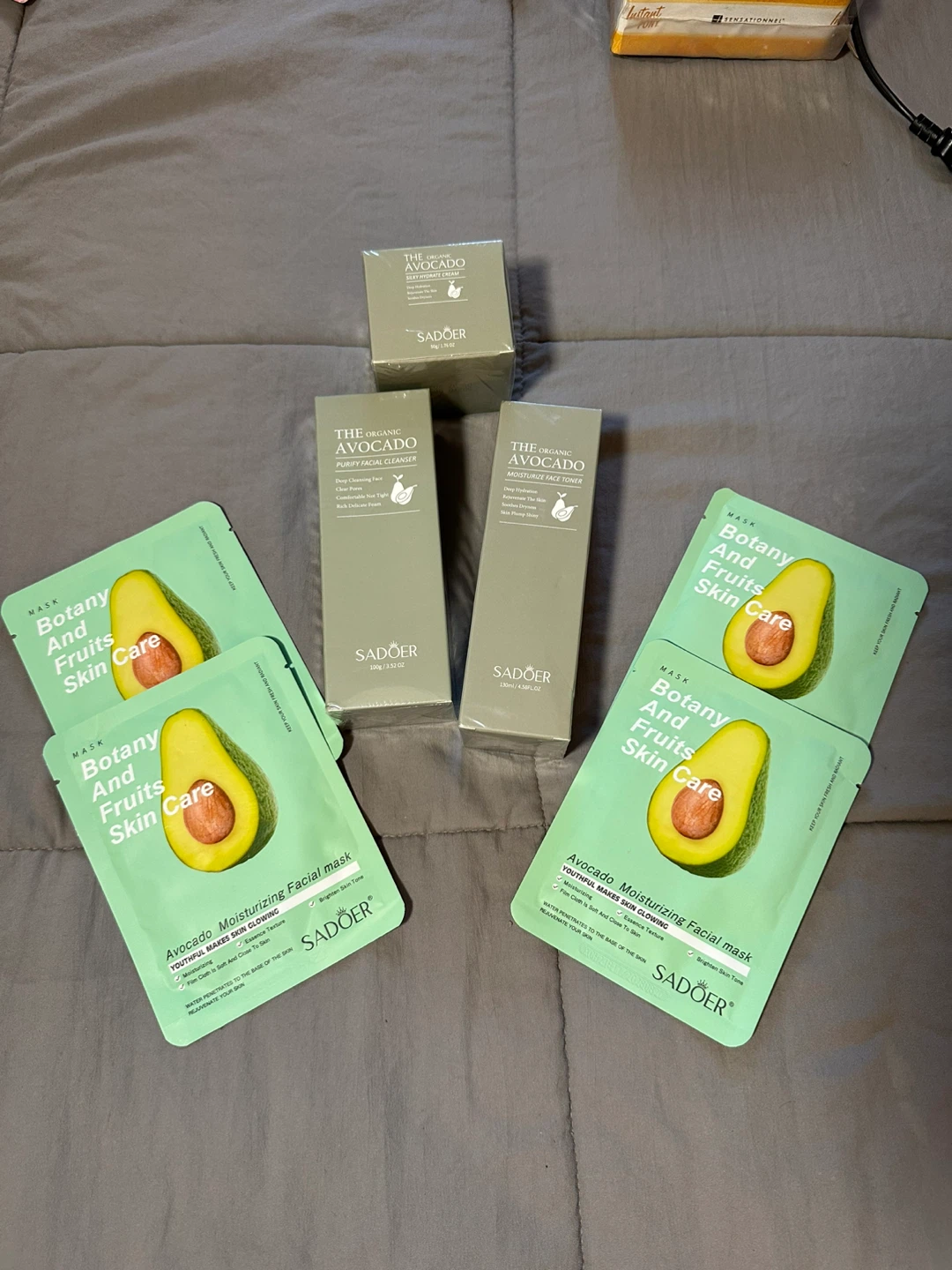 SADOER The Organic Avocado Skincare Set