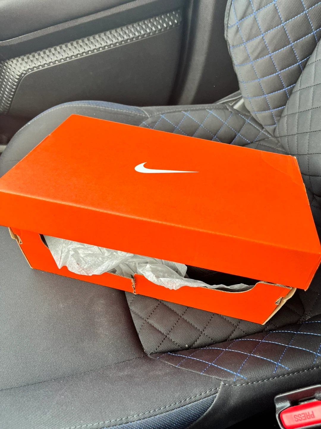 Nike 7.5
