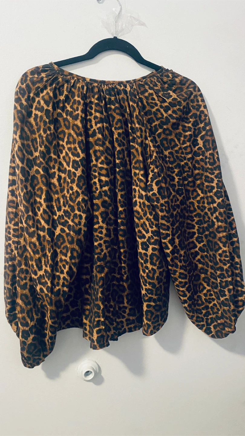 Flowy H and m top size m - photo 3