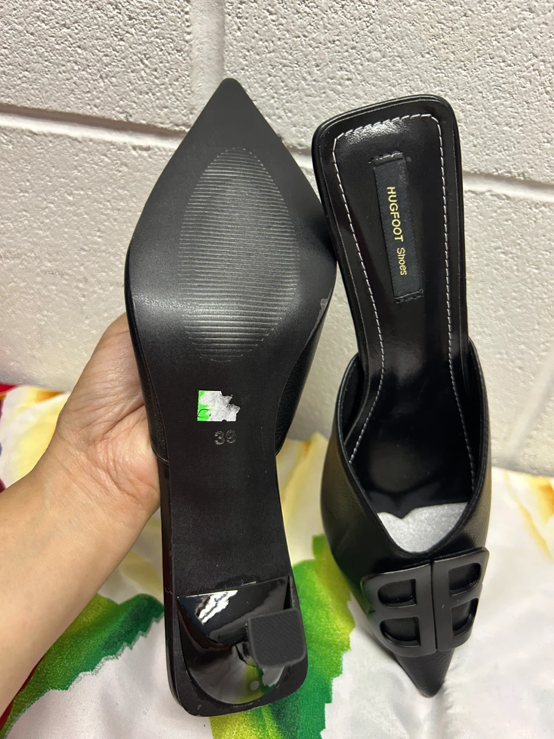 Black Hugfoot Shoes Pointed Toe Heeled Mules Size 38 - photo 3