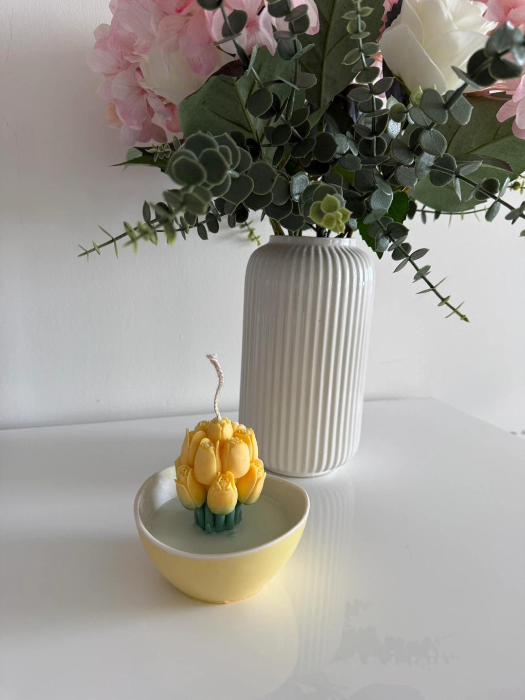 Yellow Tulip Shaped Candle - photo 4