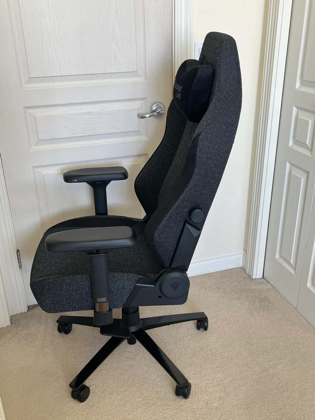 Secretlab TITAN Evo Gaming Chair – SoftWeave – Size Small - photo 4