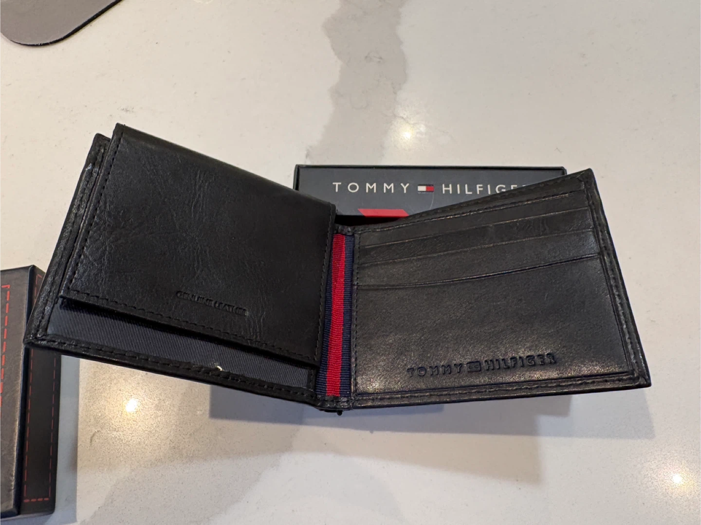 Tommy Hilfiger Wallet - photo 2