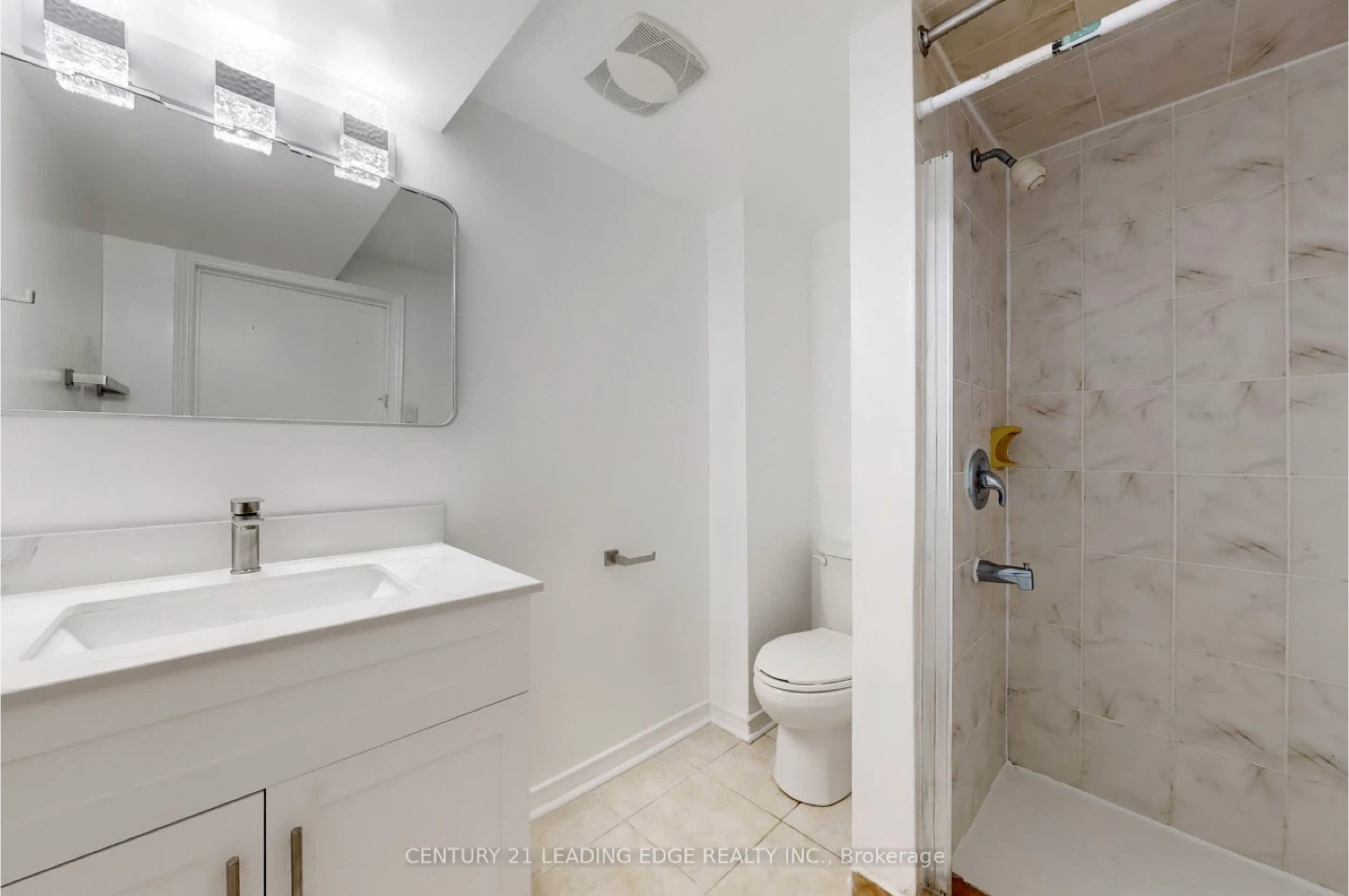 Private room in a 2 bedroom basement - photo 2
