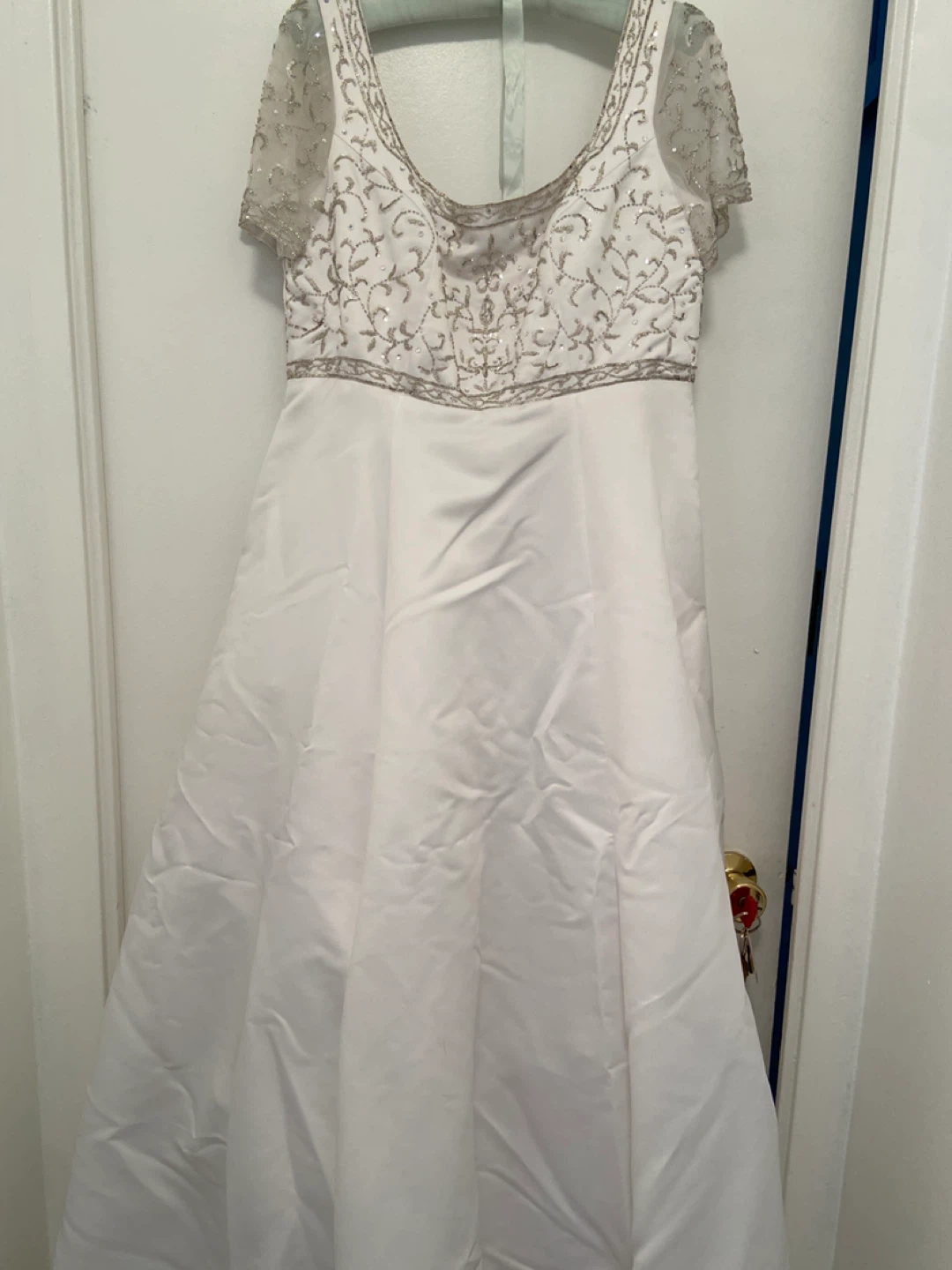 White Beaded Short Sleeve Dress - photo 3
