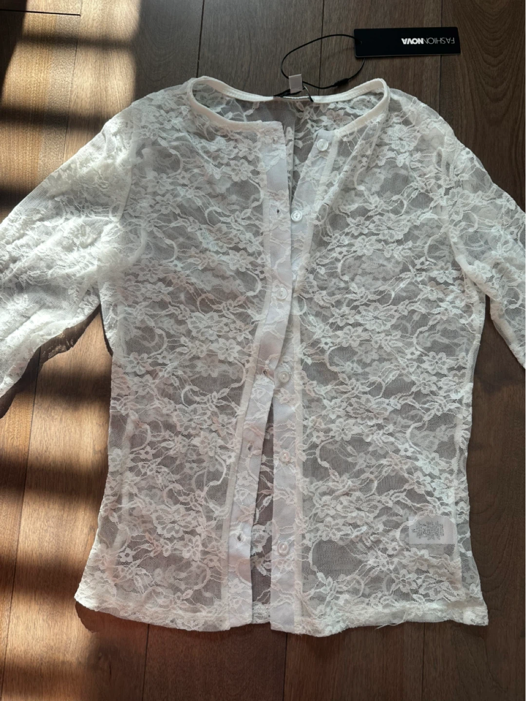 New Fashion Nova White Lace Button-Up Shirt Size M - photo 3
